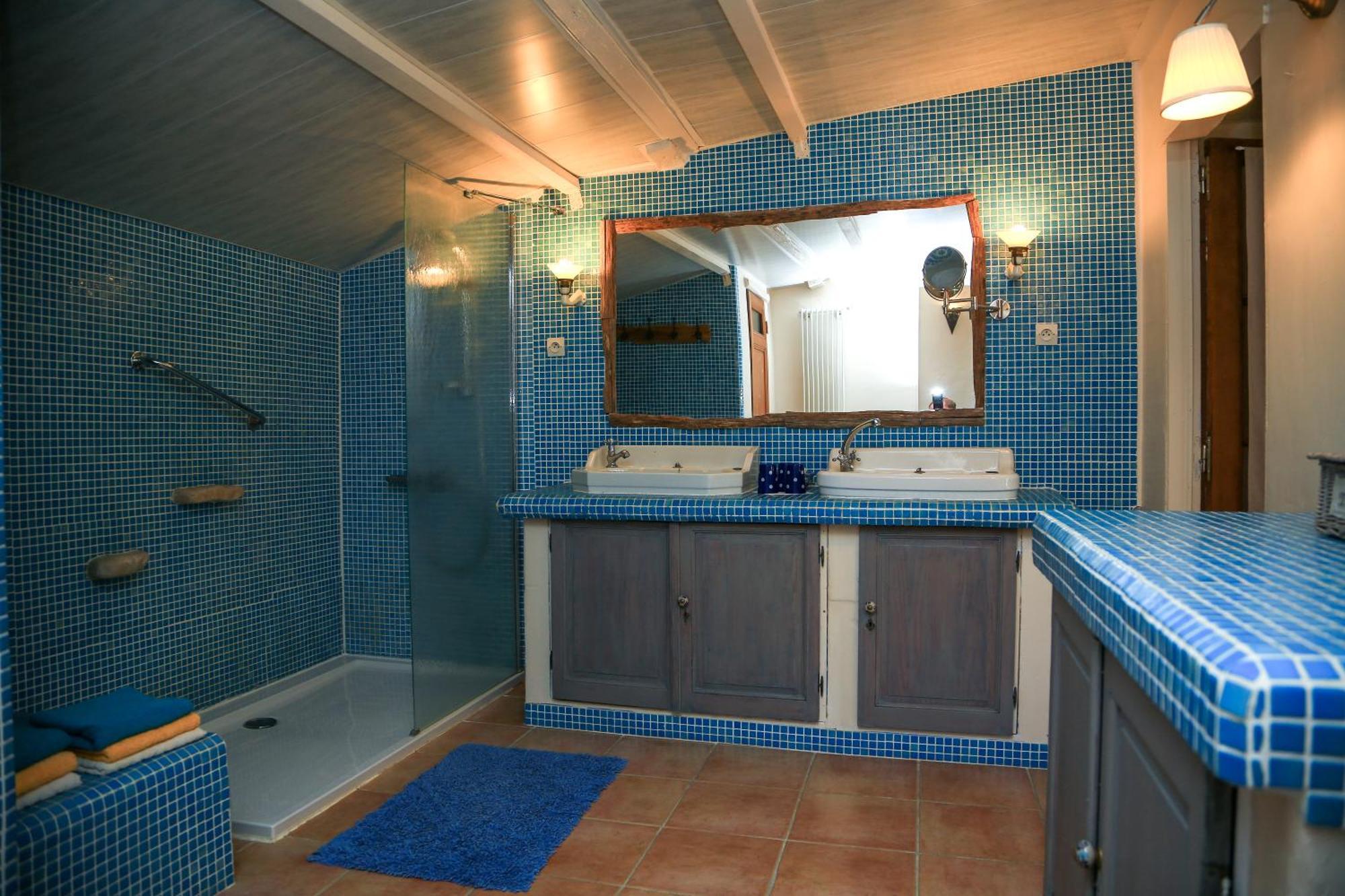 LʼIsle-sur-la-Sorgue Mas La Provence B&B 객실 사진